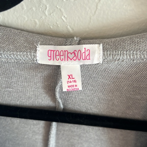 Cardigan - Picture 2 of 4